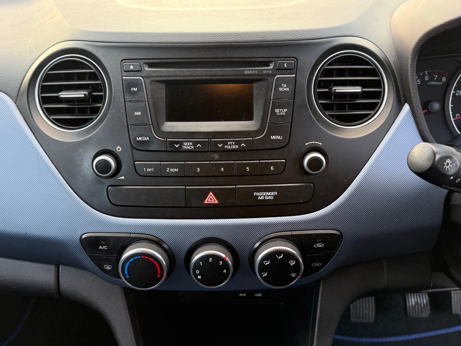 Used Hyundai i10 2014 for sale - 76913196: Photo 22