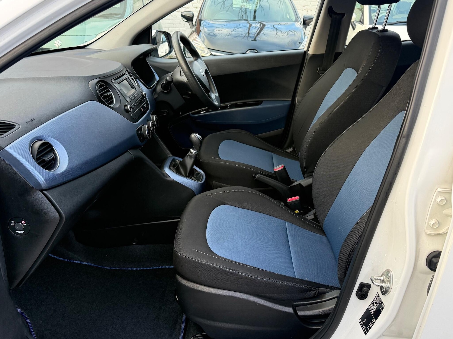 Used Hyundai i10 2014 for sale - 76913196: Photo 24