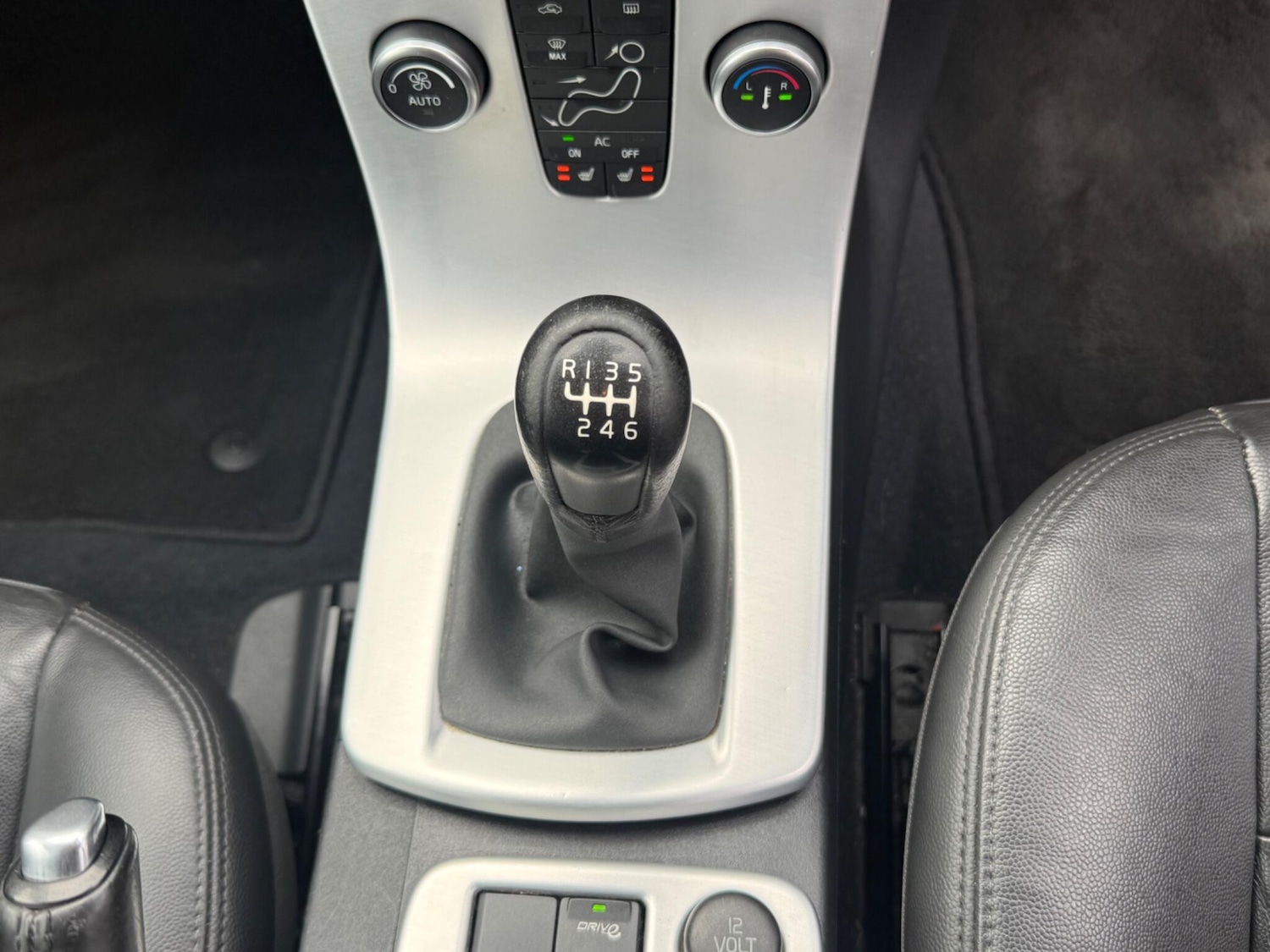 Used Volvo V50 2012 for sale - 77696764: Photo 16