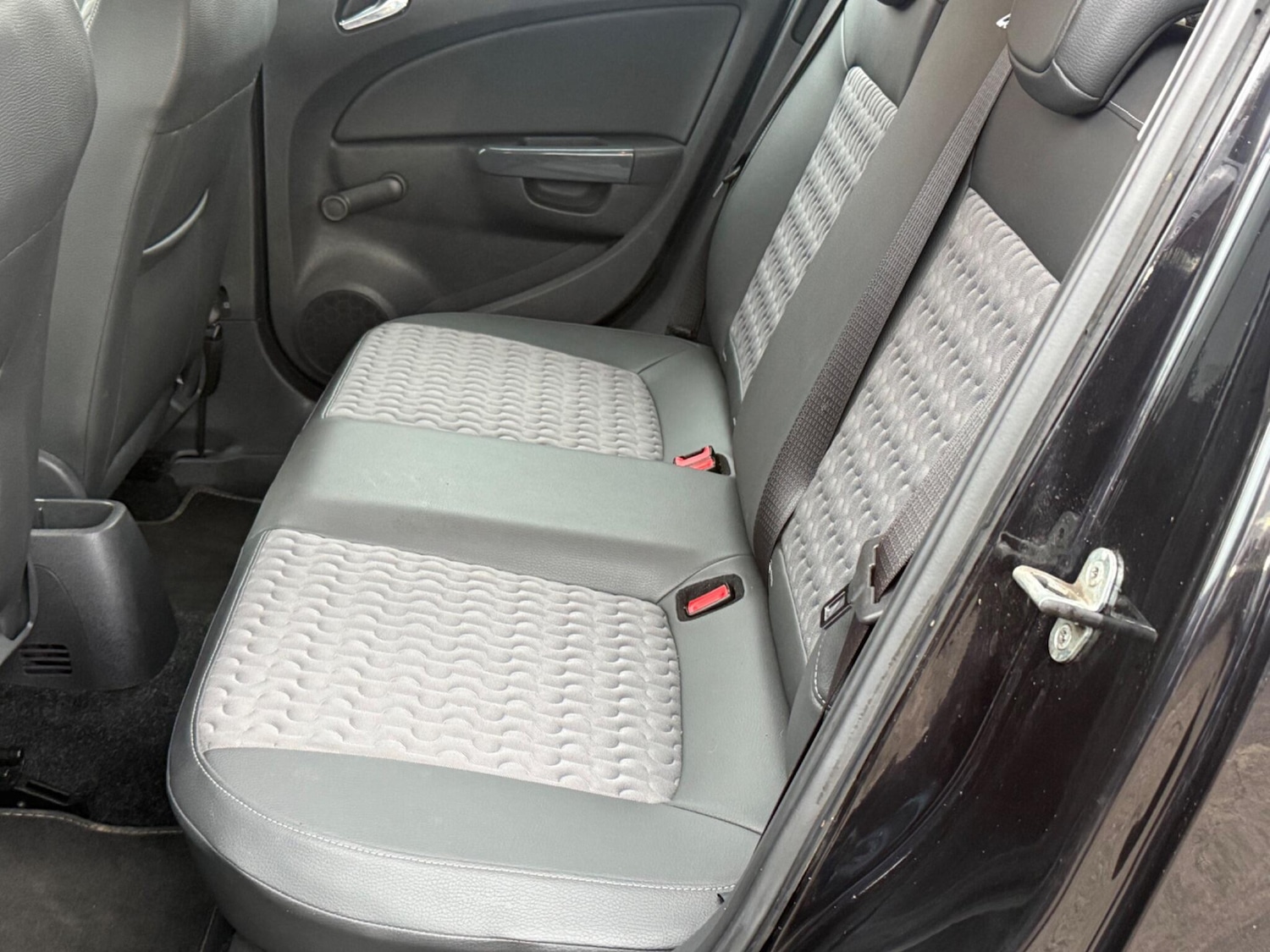 Used Vauxhall Corsa 2012 for sale - 77376142: Photo 20