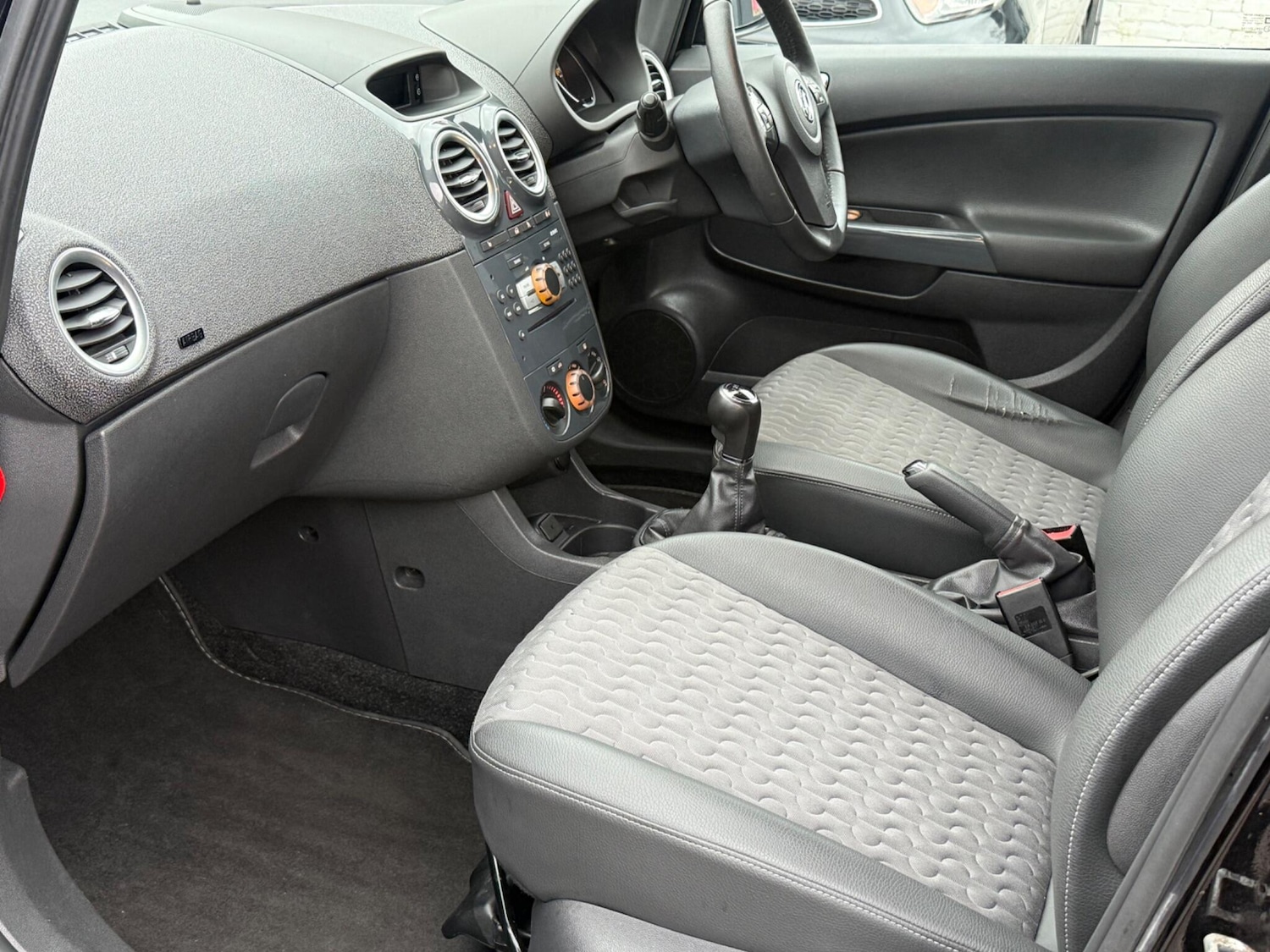 Used Vauxhall Corsa 2012 for sale - 77376142: Photo 23