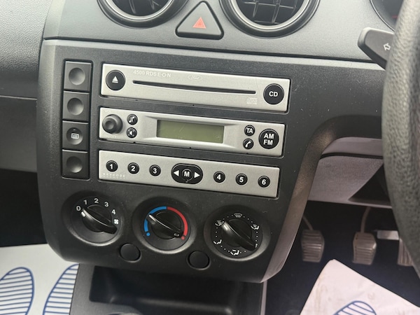 Used Ford Fiesta 2005 for sale - 76295161: Photo 20