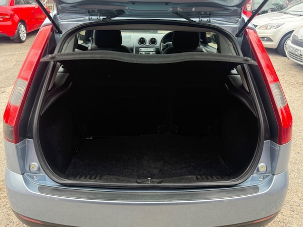 Used Ford Fiesta 2005 for sale - 76295161: Photo 24