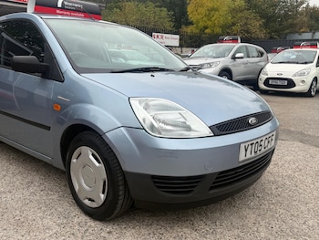 Used Ford Fiesta 2005 for sale - 76295161: Photo 2