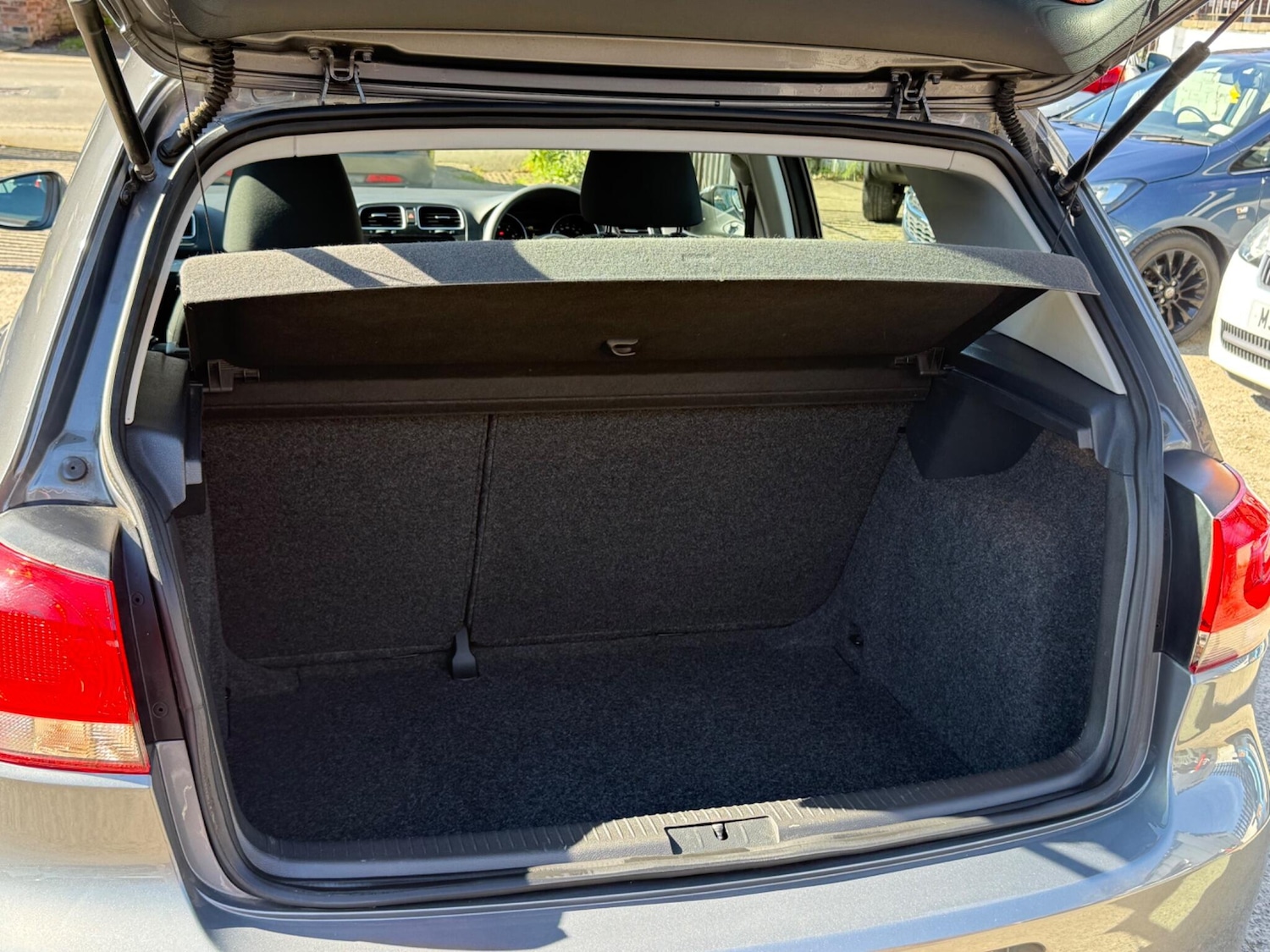 Used Volkswagen Golf 2012 for sale - 78033904: Photo 21