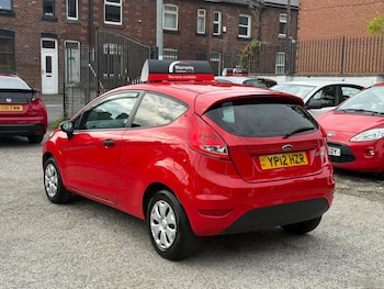 Used Ford Fiesta 2012 for sale - 76151617: Photo