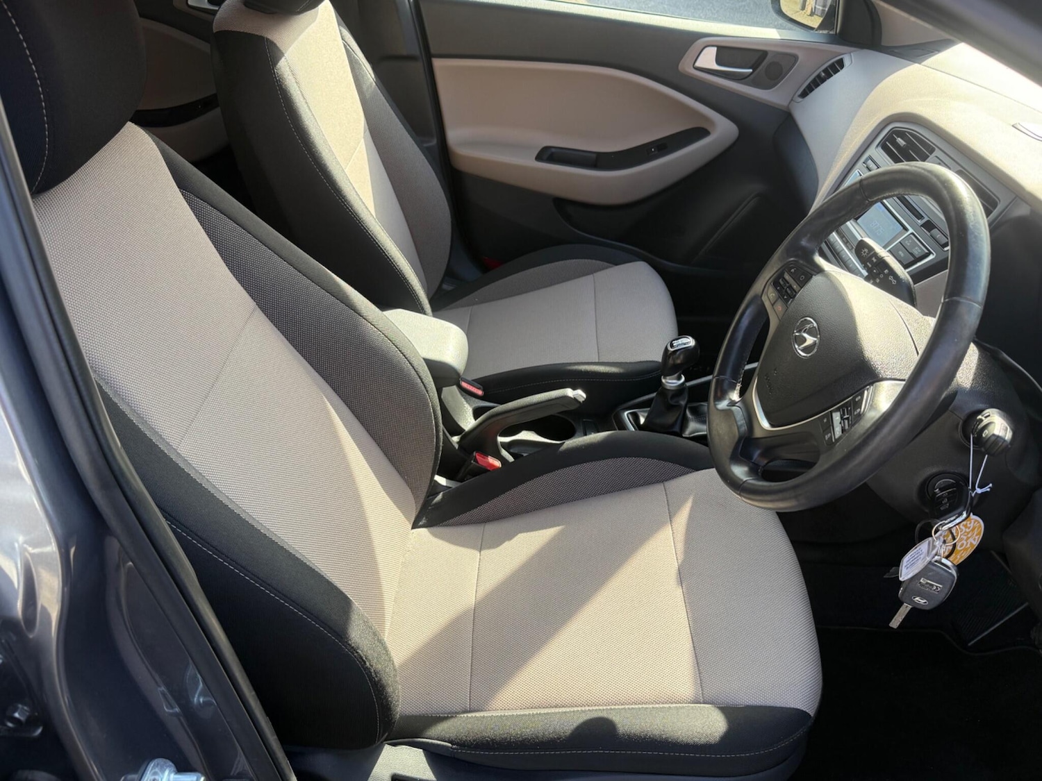 Used Hyundai i20 2015 for sale - 77737596: Photo 19