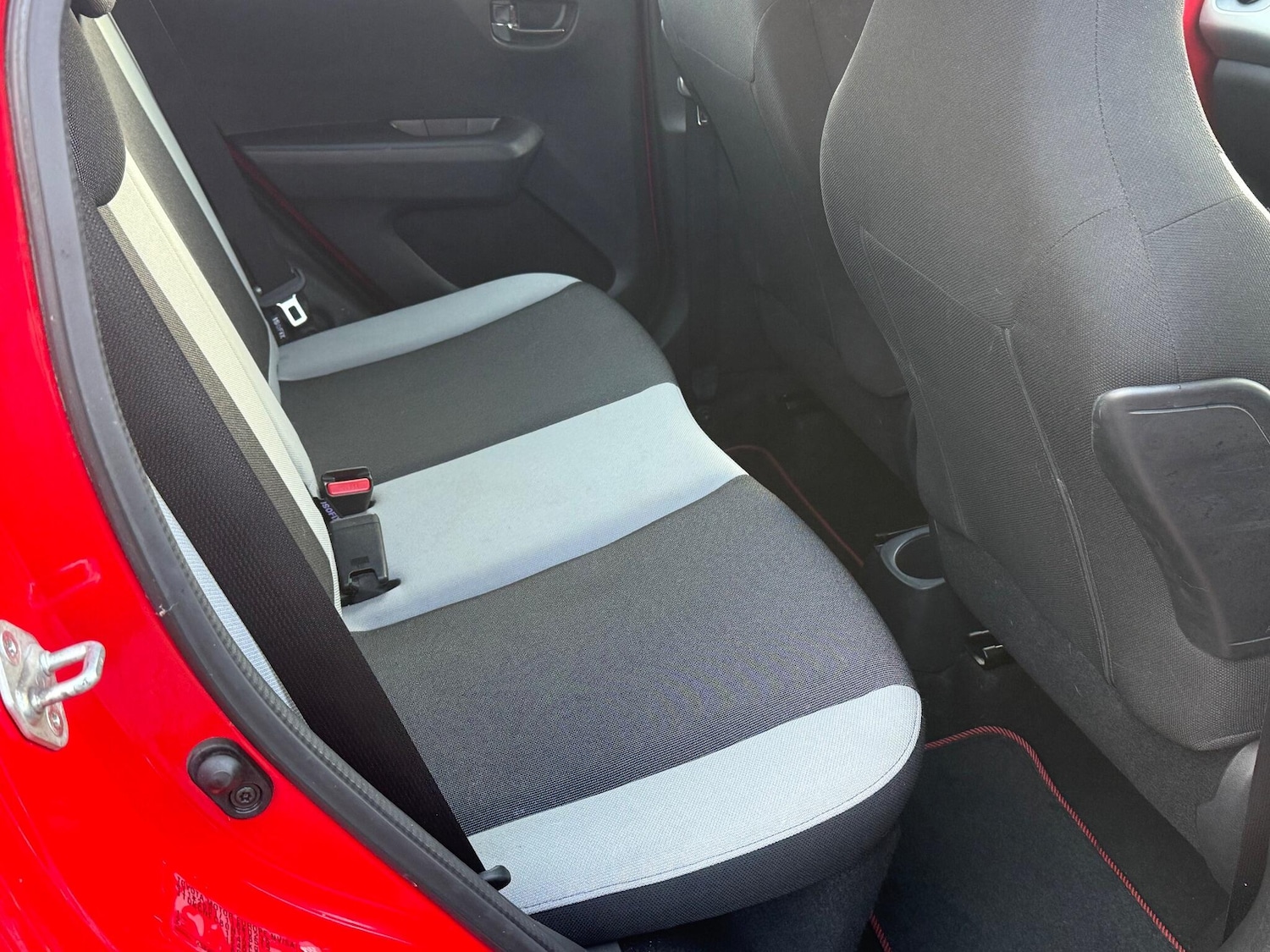 Used Toyota AYGO 2016 for sale - 76965107: Photo 18