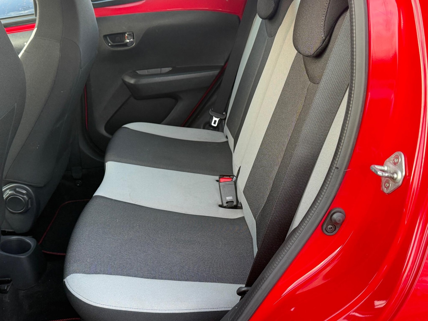 Used Toyota AYGO 2016 for sale - 76965107: Photo 19