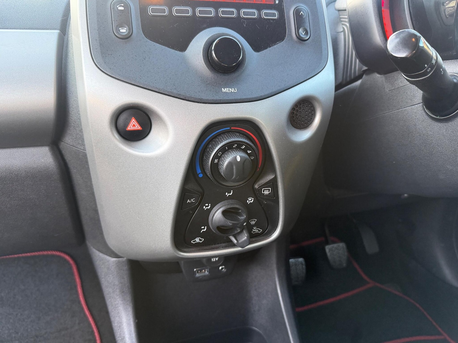 Used Toyota AYGO 2016 for sale - 76965107: Photo 24