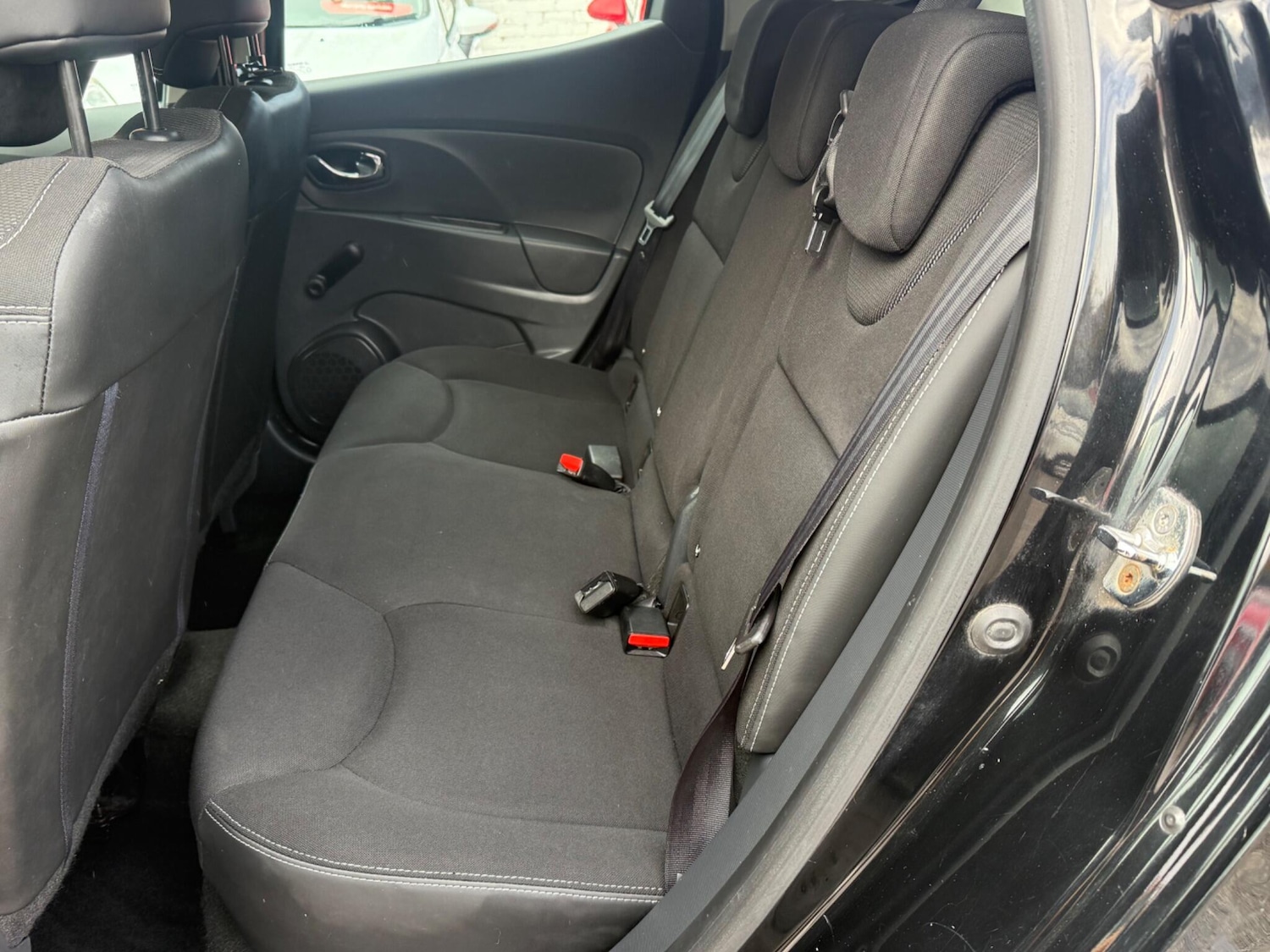 Used Renault Clio 2014 for sale - 76472361: Photo 20