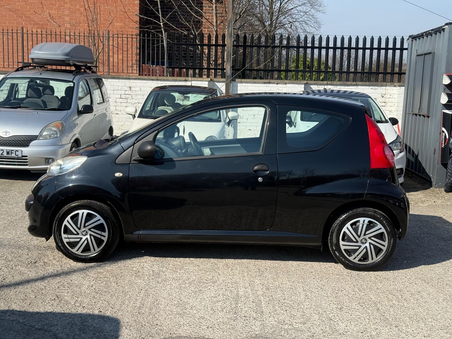 Used Peugeot 107 for sale - 77957311: Photo 11