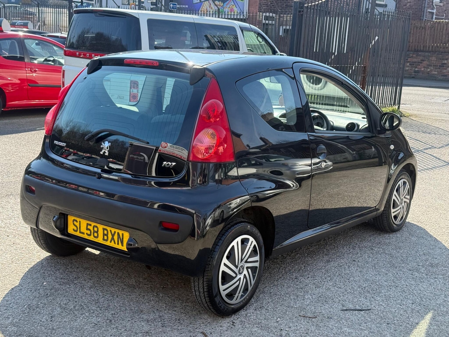 Used Peugeot 107 for sale - 77957311: Photo 15