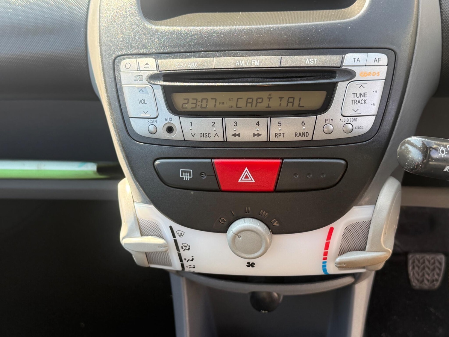 Used Peugeot 107 for sale - 77957311: Photo 25