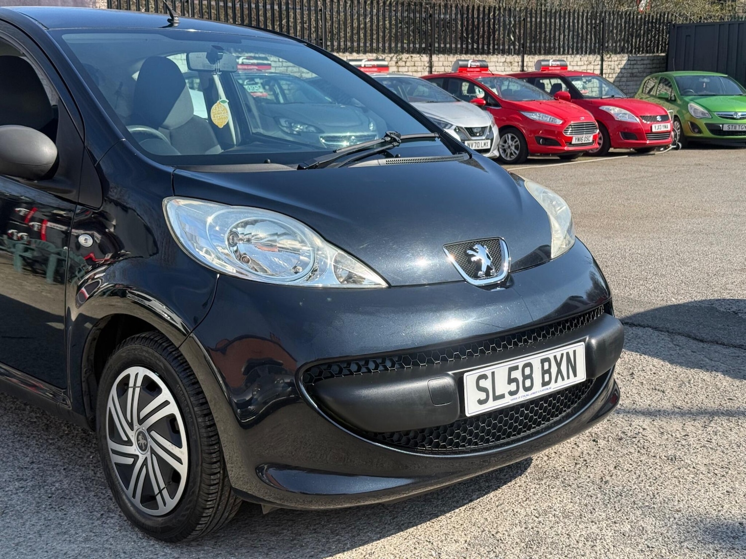 Used Peugeot 107 for sale - 77957311: Photo 6