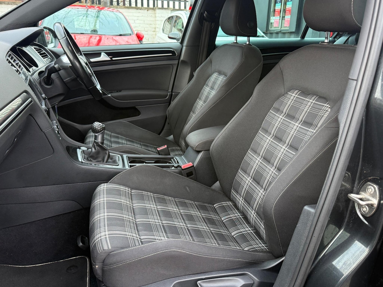 Used Volkswagen Golf 2016 for sale - 77229311: Photo 26