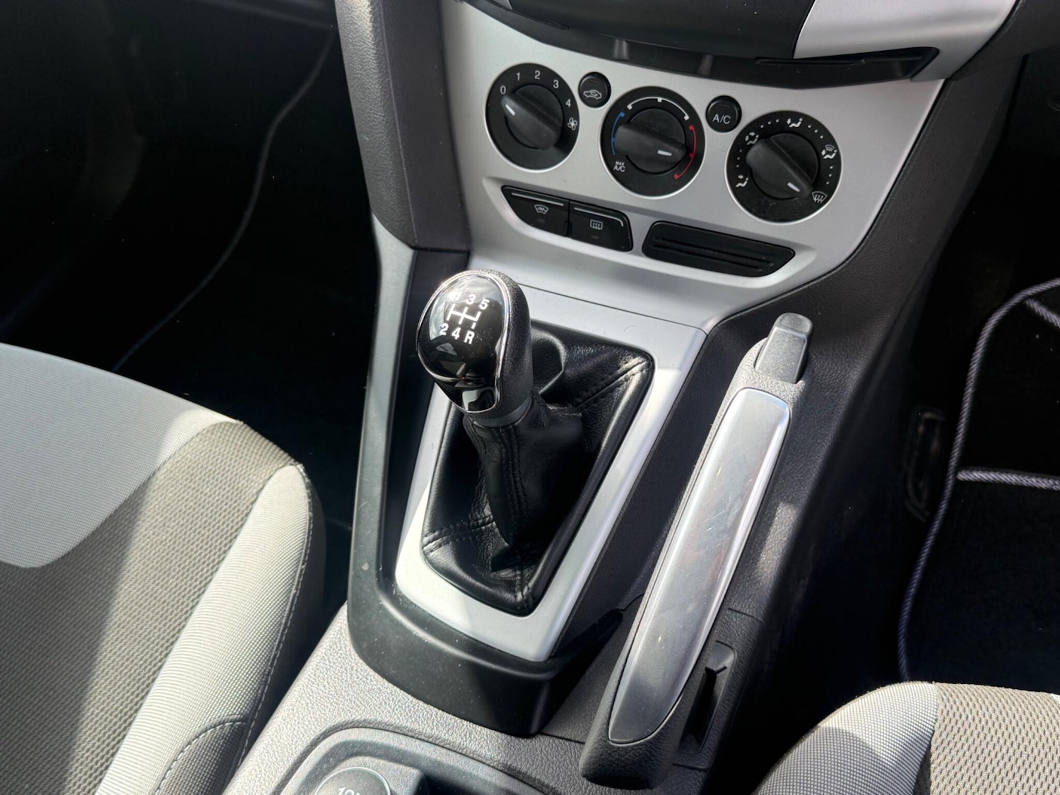 Used Ford Focus 2011 for sale - 78086186: Photo 16