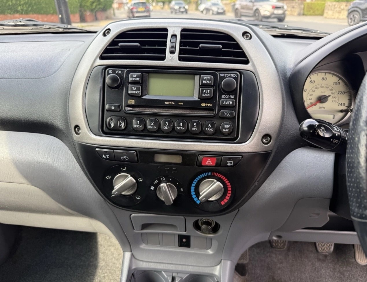 Toyota RAV4 2002 (02) - 2.0 NRG 3dr - Image 11