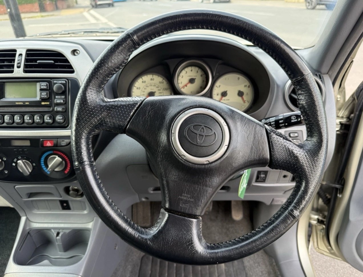 Toyota RAV4 2002 (02) - 2.0 NRG 3dr - Image 12