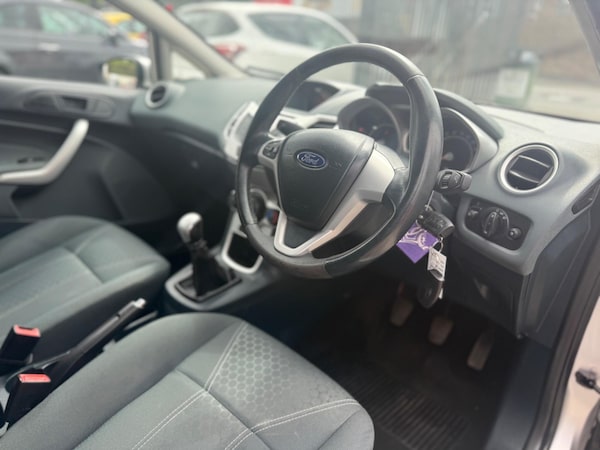 Used Ford Fiesta 2010 for sale - 75563484: Photo 17