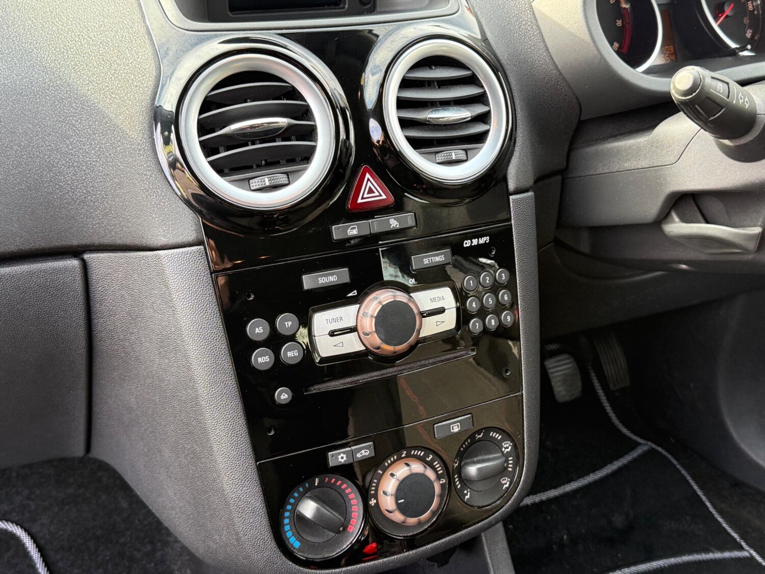 Used Vauxhall Corsa for sale - 77496441: Photo 18