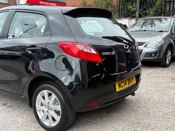 Used Mazda Mazda2 2014 for sale - 79540125: Photo