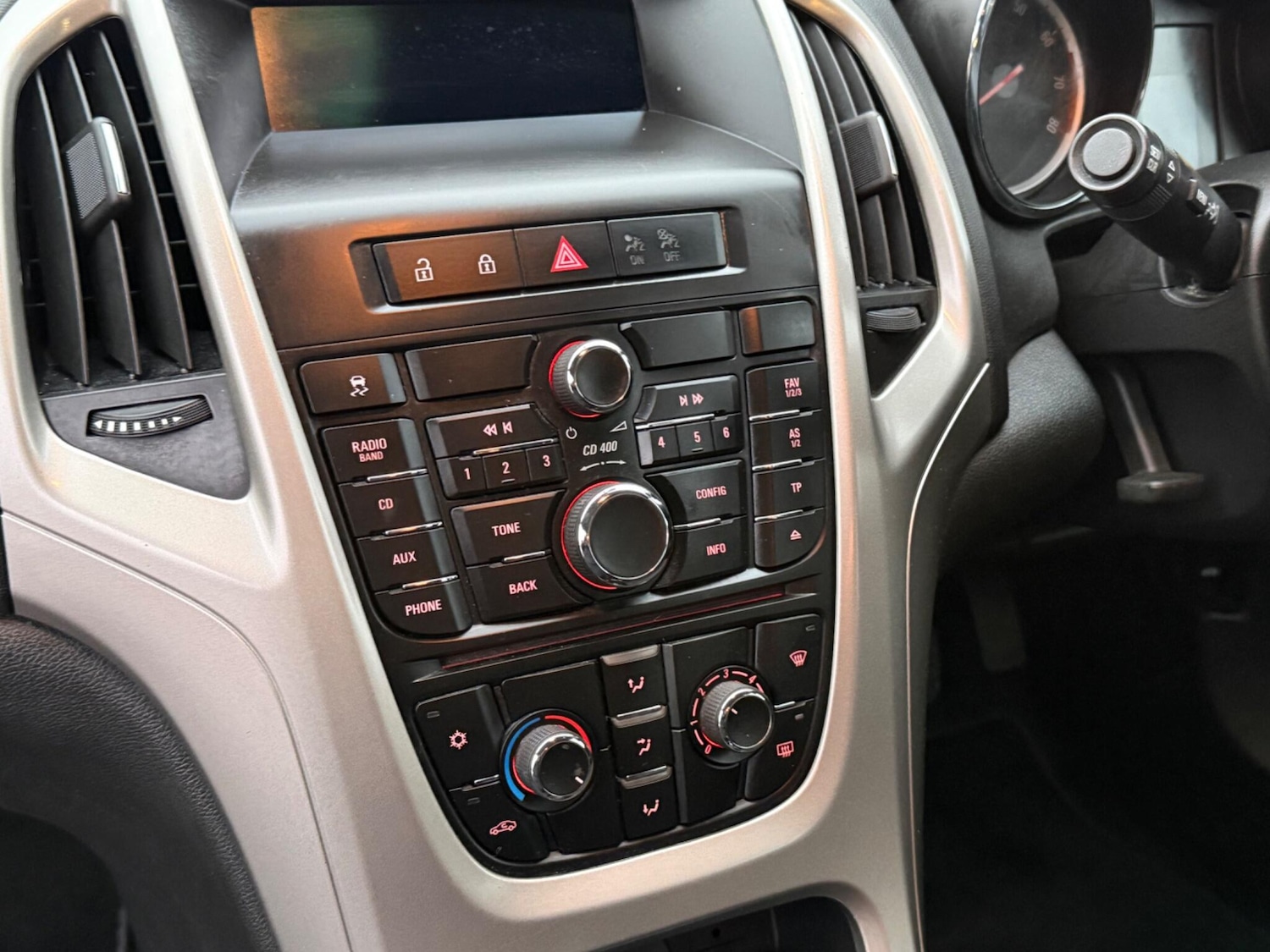 Used Vauxhall Astra 2013 for sale - 77424726: Photo 25