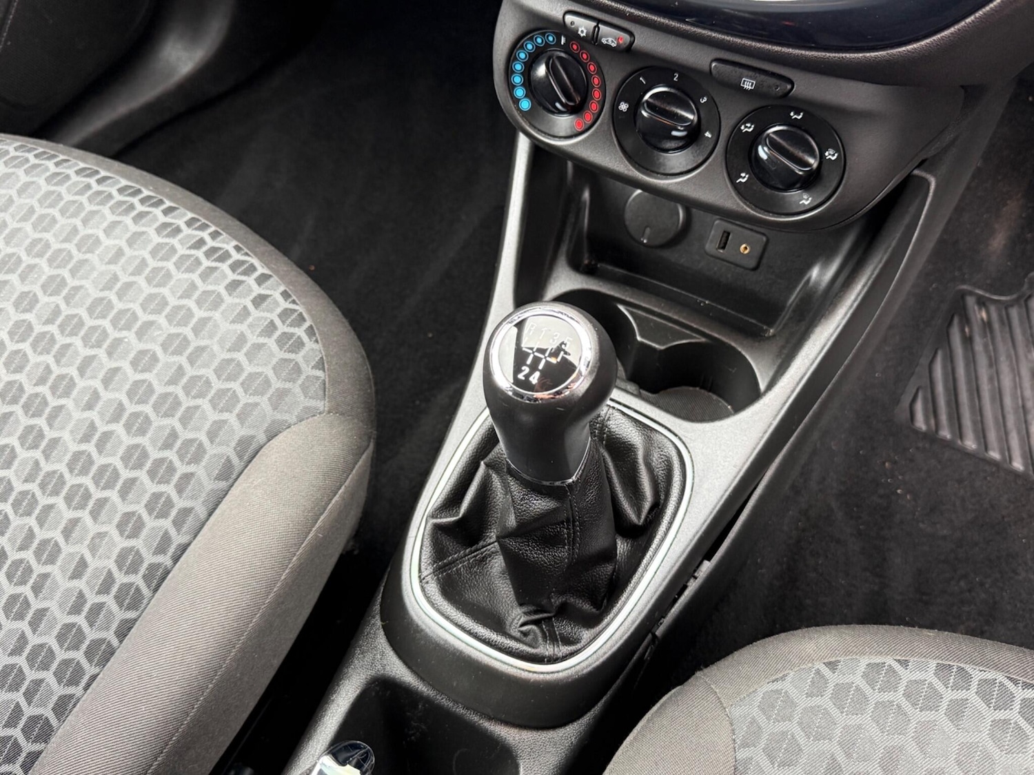 Used Vauxhall Corsa 2014 for sale - 77611575: Photo 16