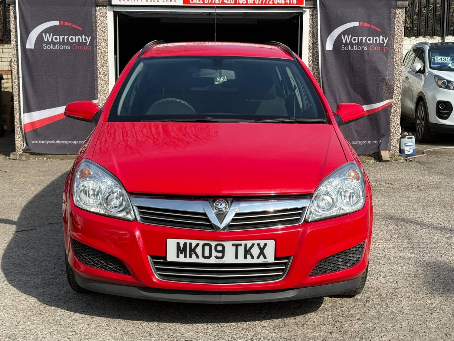 Used Vauxhall Astra for sale - 77958305: Photo 2