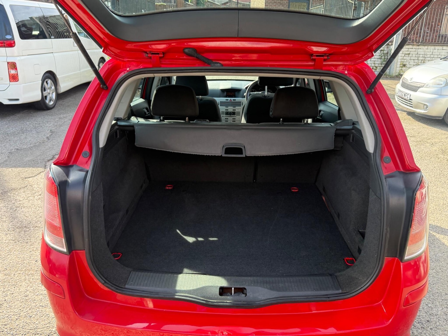 Used Vauxhall Astra for sale - 77958305: Photo 22