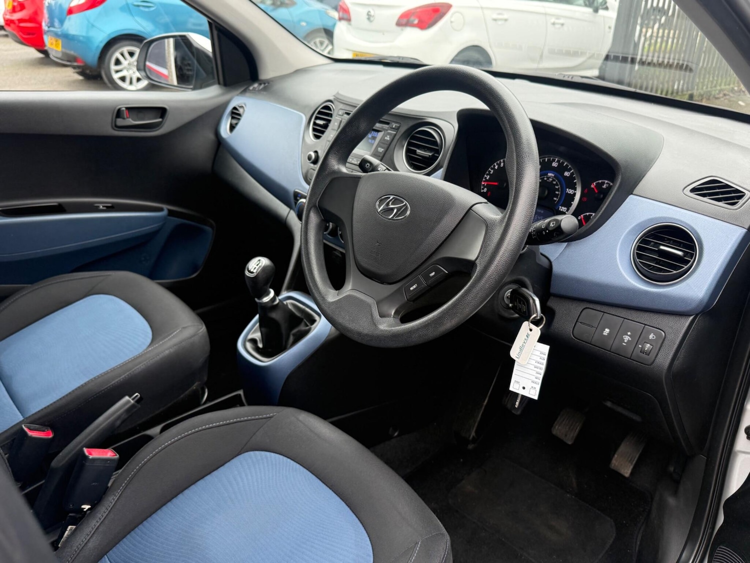 Used Hyundai i10 2014 for sale - 77376092: Photo 24