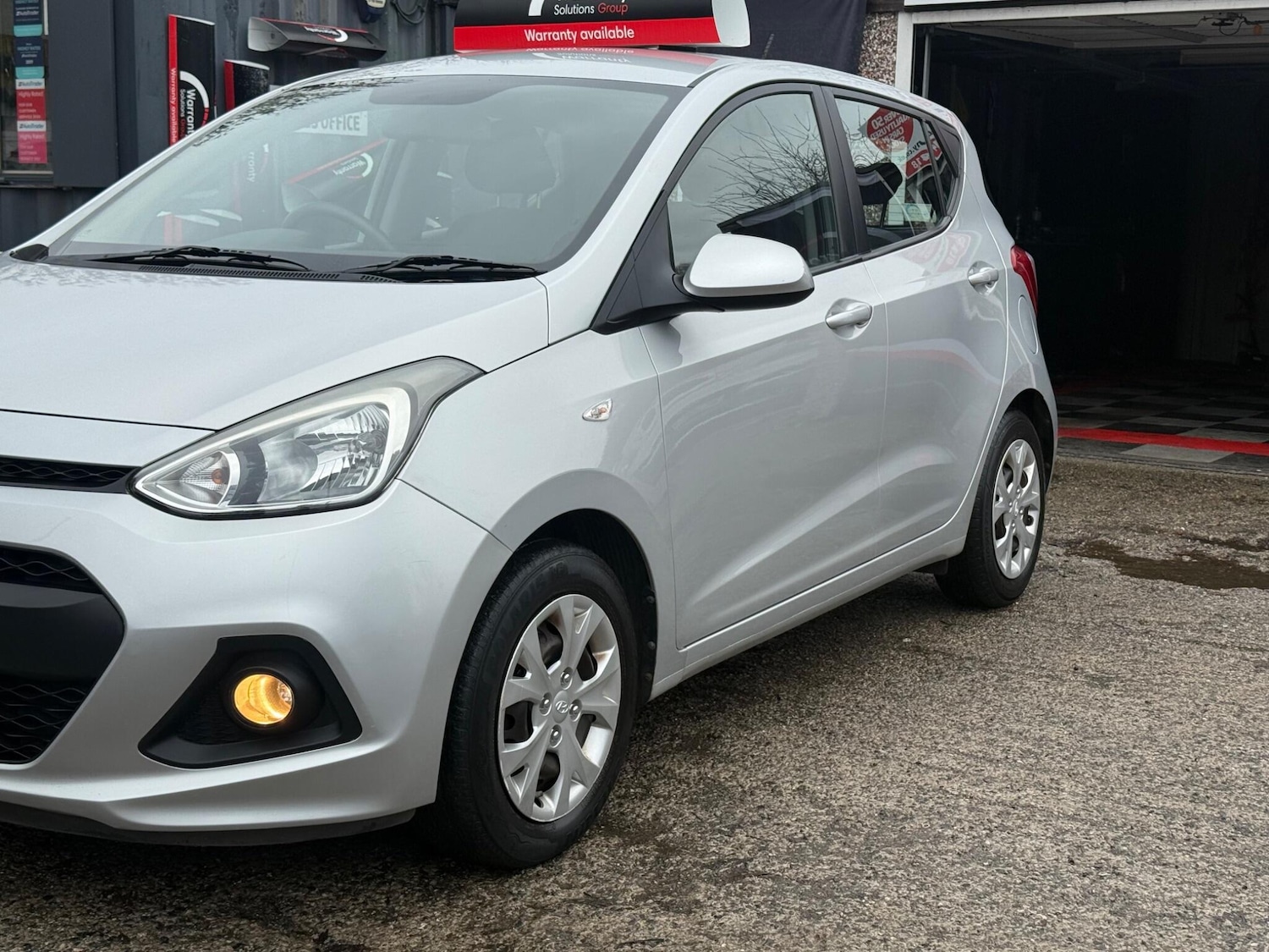 Used Hyundai i10 2014 for sale - 77376092: Photo 8