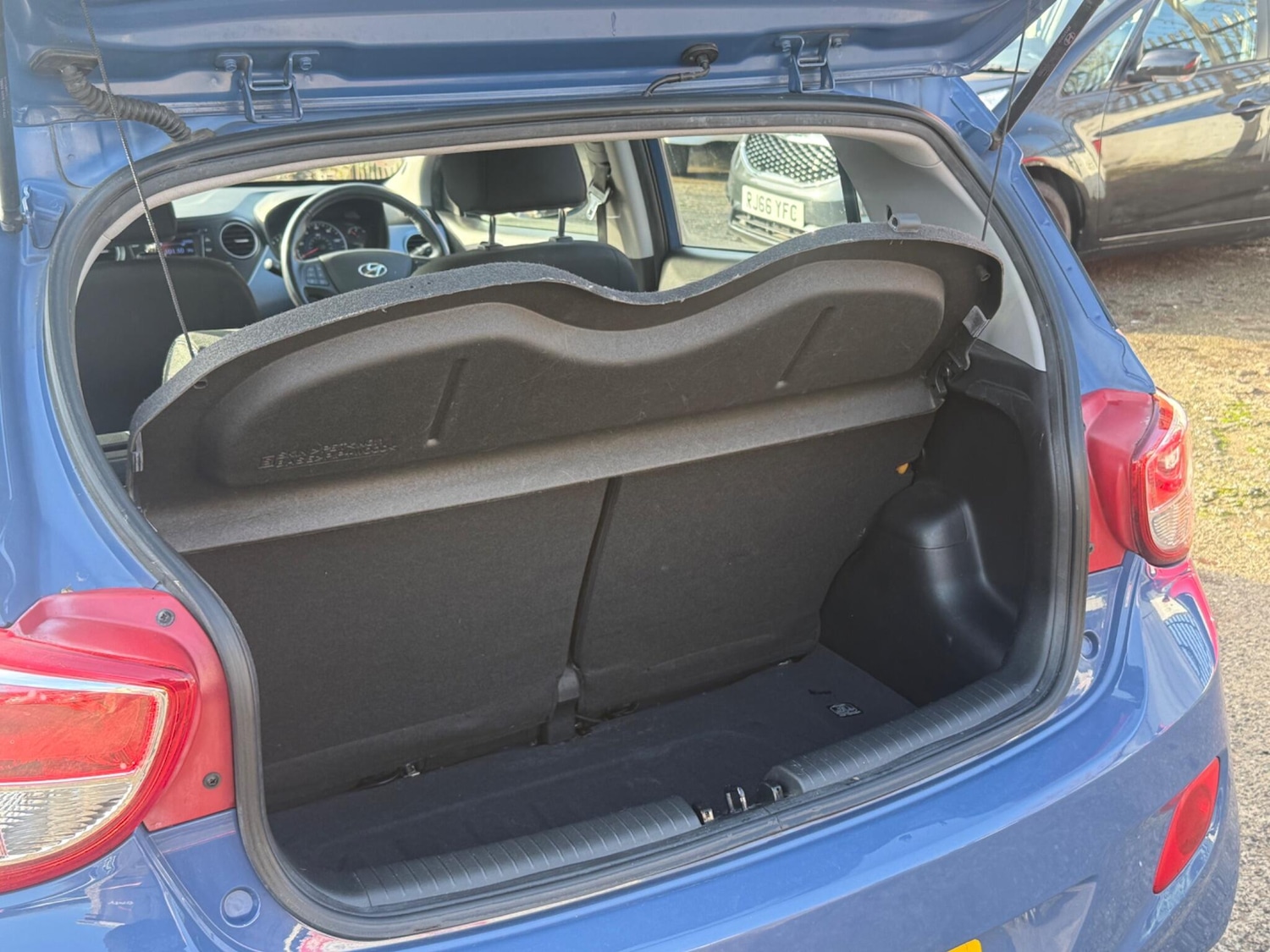 Used Hyundai i10 for sale - 77671059: Photo 23