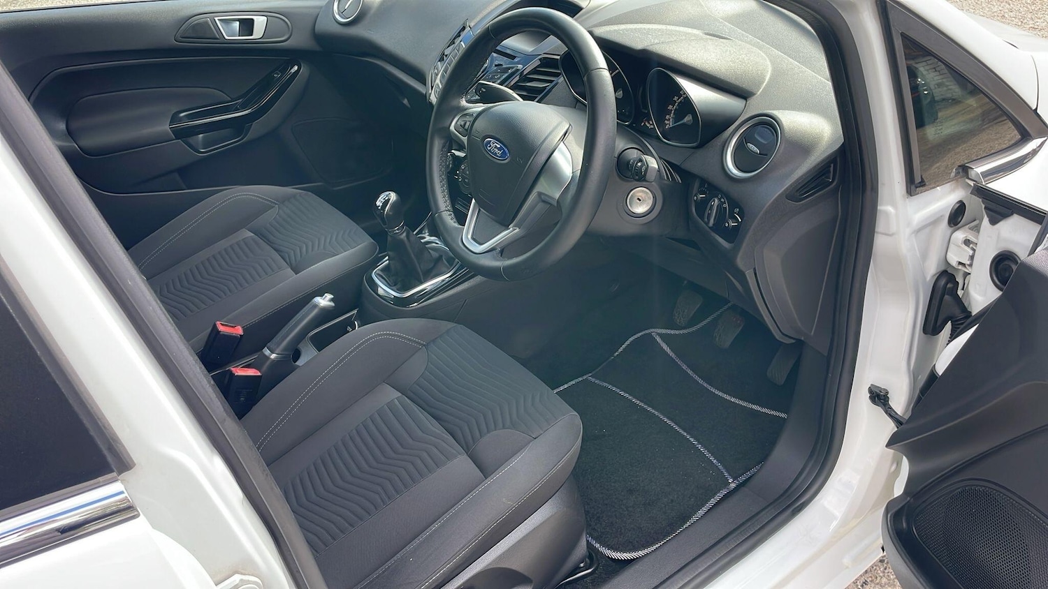 Used Ford Fiesta 2015 for sale - 75782062: Photo 14