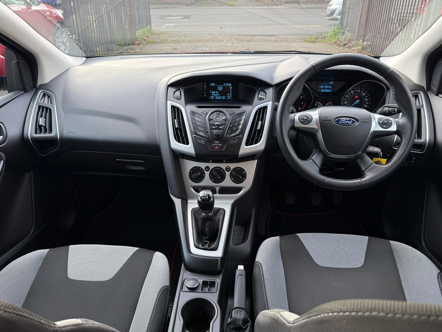 Used Ford Focus 2014 for sale - 76913877: Photo 17