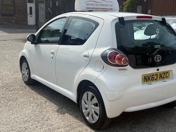 Used Toyota AYGO 2013 for sale - 75563583: Photo