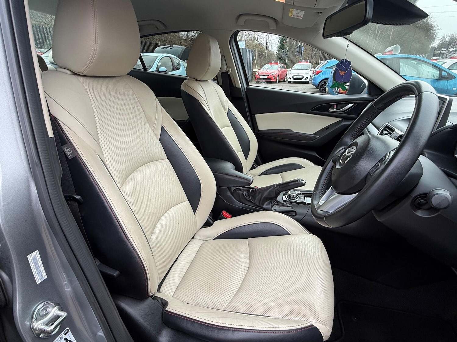 Used Mazda Mazda3 for sale - 77215110: Photo 20