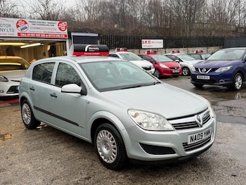 (09) - 1.6i 16v Life 5dr