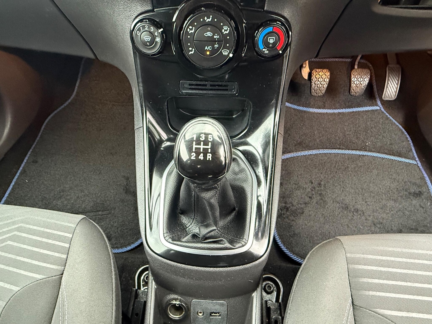 Used Ford Fiesta 2014 for sale - 76549258: Photo 17