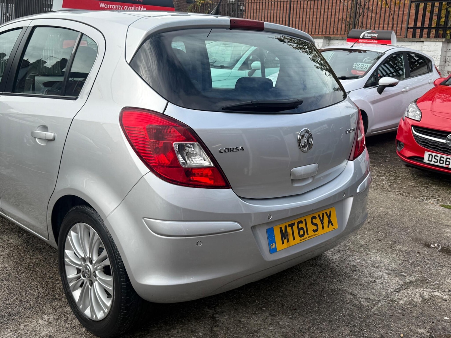 Used Vauxhall Corsa 2012 for sale - 76473020: Photo 4