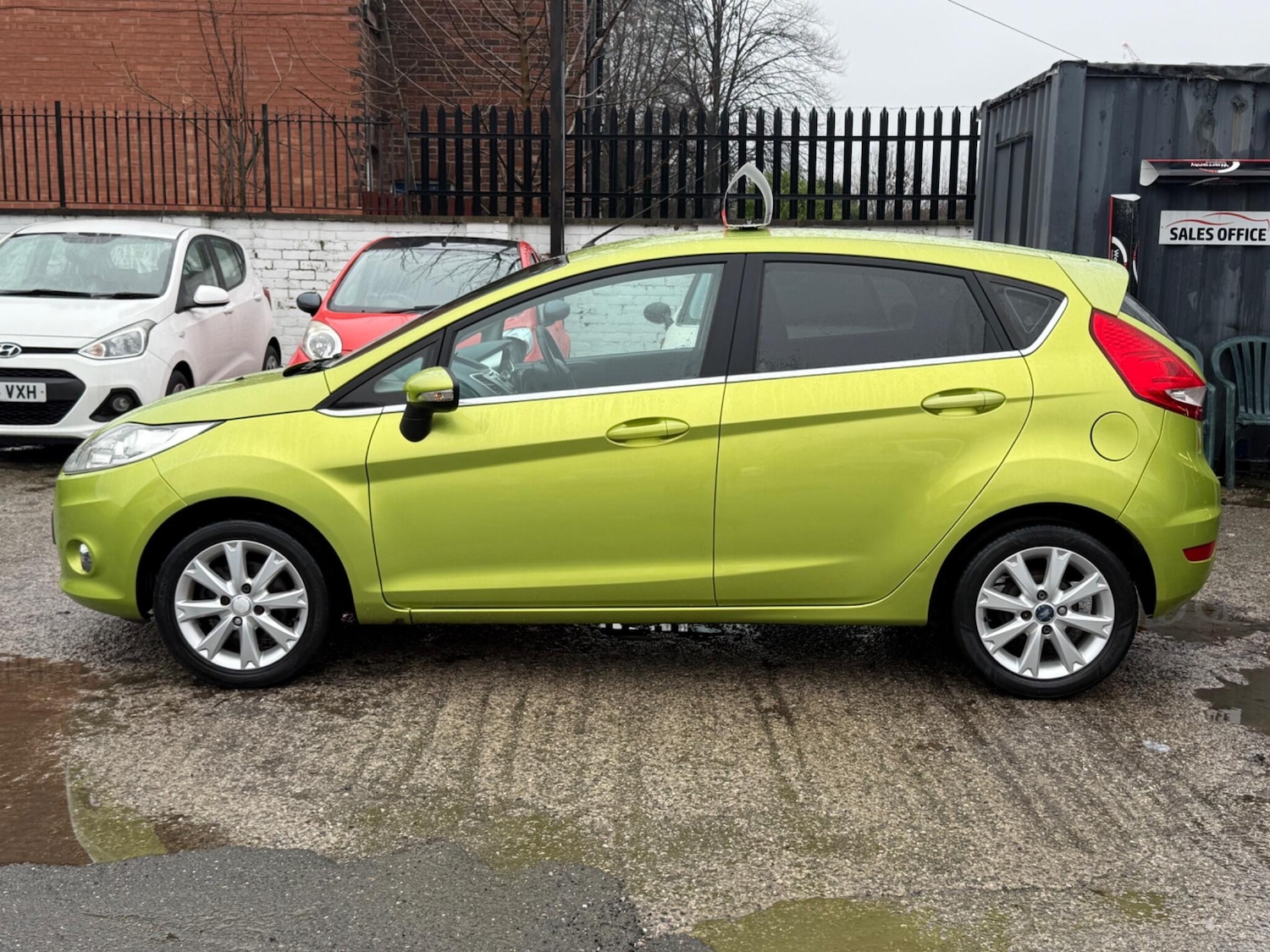 Used Ford Fiesta 2010 for sale - 77387711: Photo 8