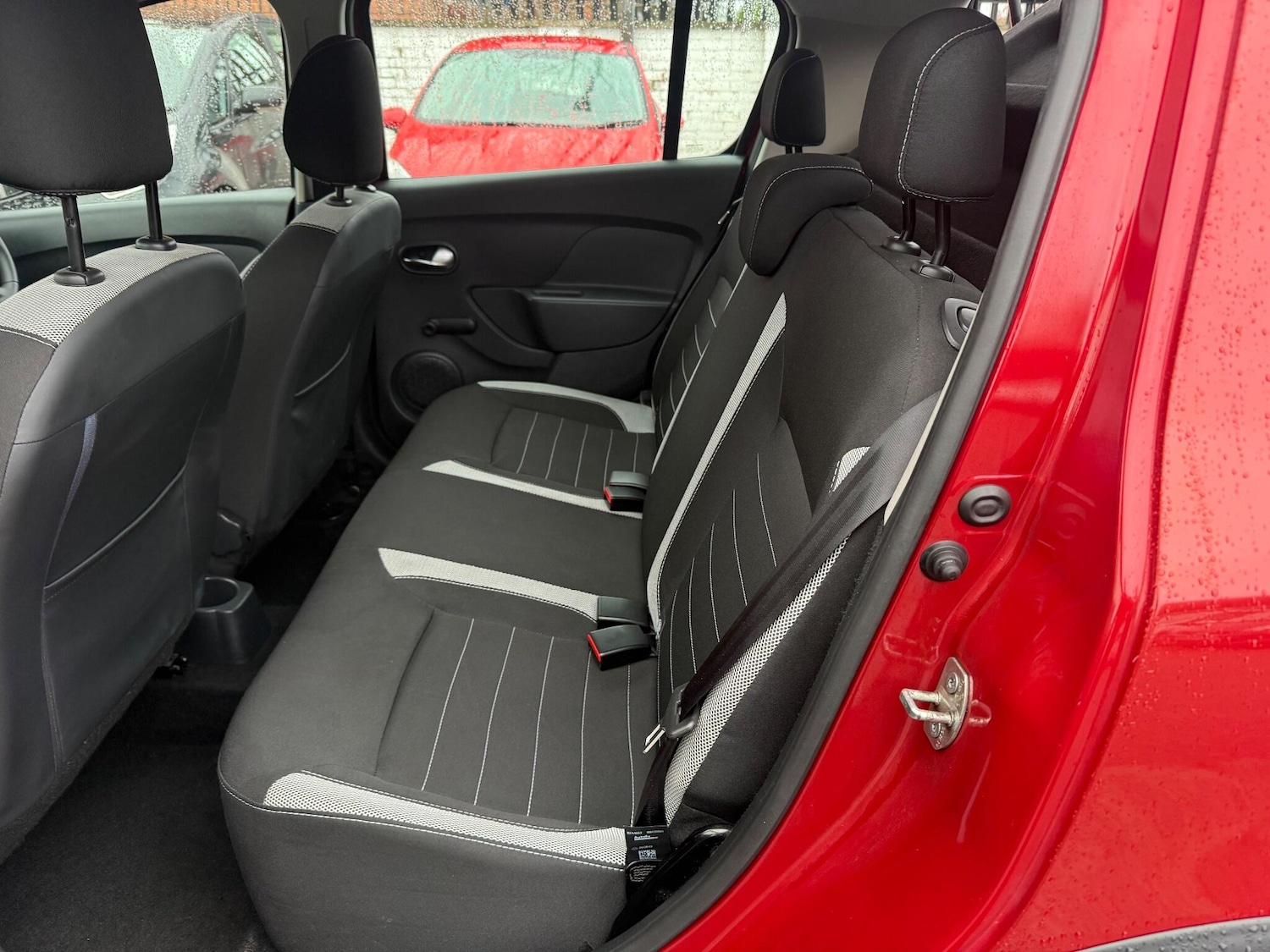 Used Dacia Sandero Stepway 2018 for sale - 77230622: Photo 23