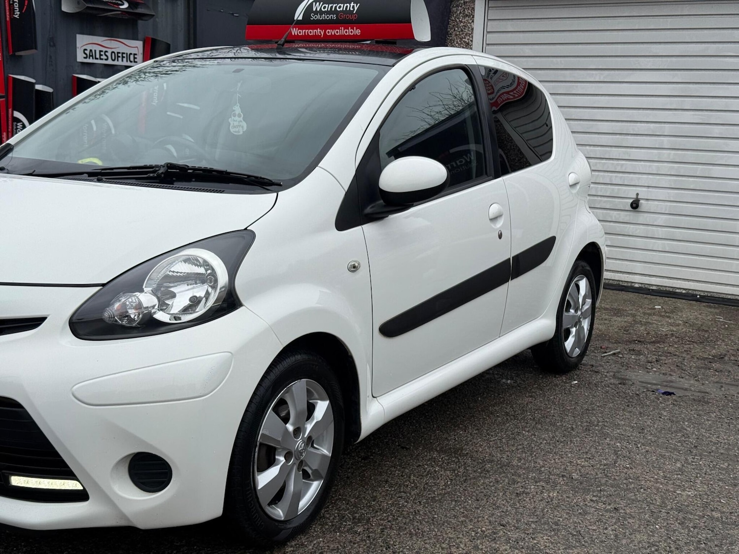Used Toyota AYGO 2014 for sale - 77784676: Photo 3
