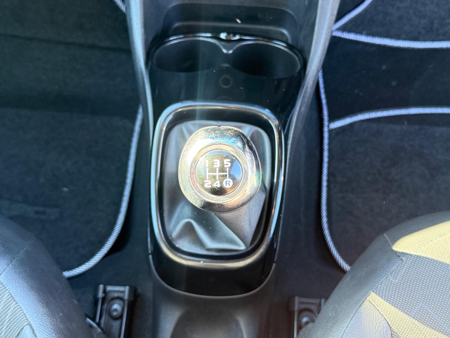 Used Toyota AYGO 2015 for sale - 77559285: Photo 18