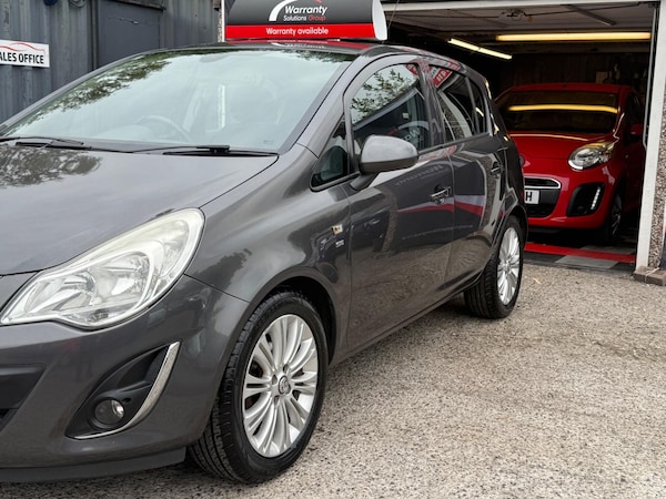 Used Vauxhall Corsa 2011 for sale - 76307094: Photo 3