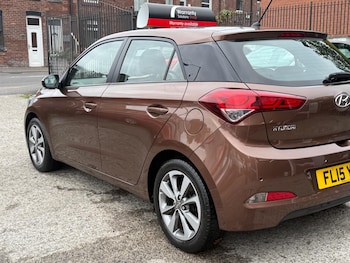 Used Hyundai i20 2015 for sale - 76239516: Photo