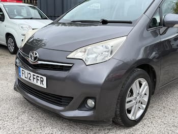 Used Toyota Verso 2012 for sale - 79808461: Photo