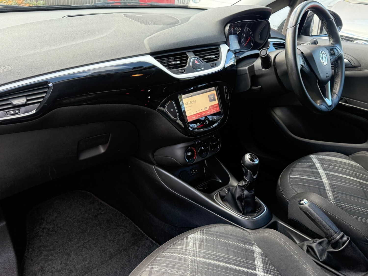 Used Vauxhall Corsa 2015 for sale - 76397986: Photo 17