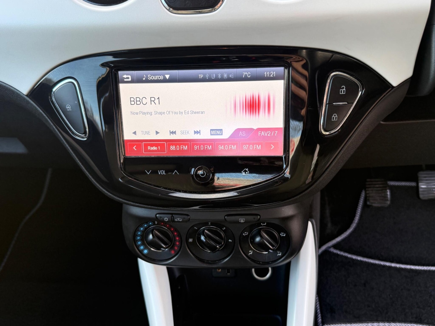 Used Vauxhall ADAM 2014 for sale - 77395944: Photo 19