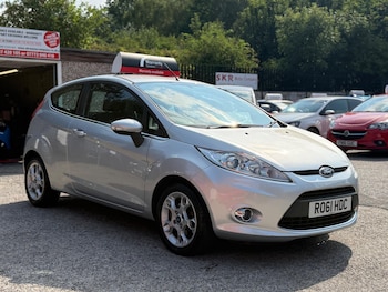 2011 (61) - 1.4 Zetec 3dr